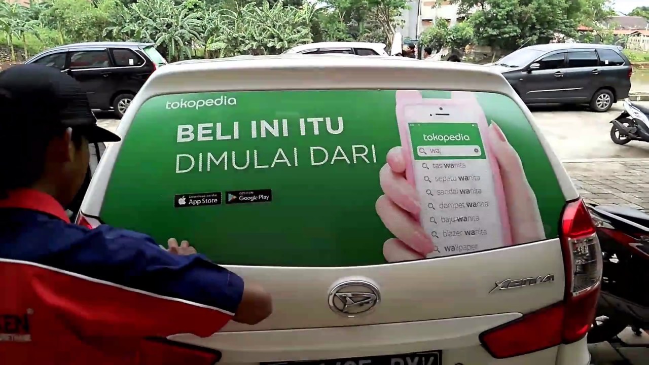 Cara memasang stiker  pada kaca  mobil YouTube