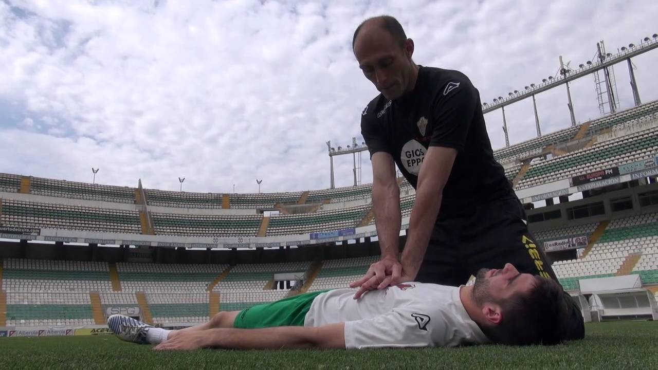 07 CHEST COMPRESSIONS YouTube