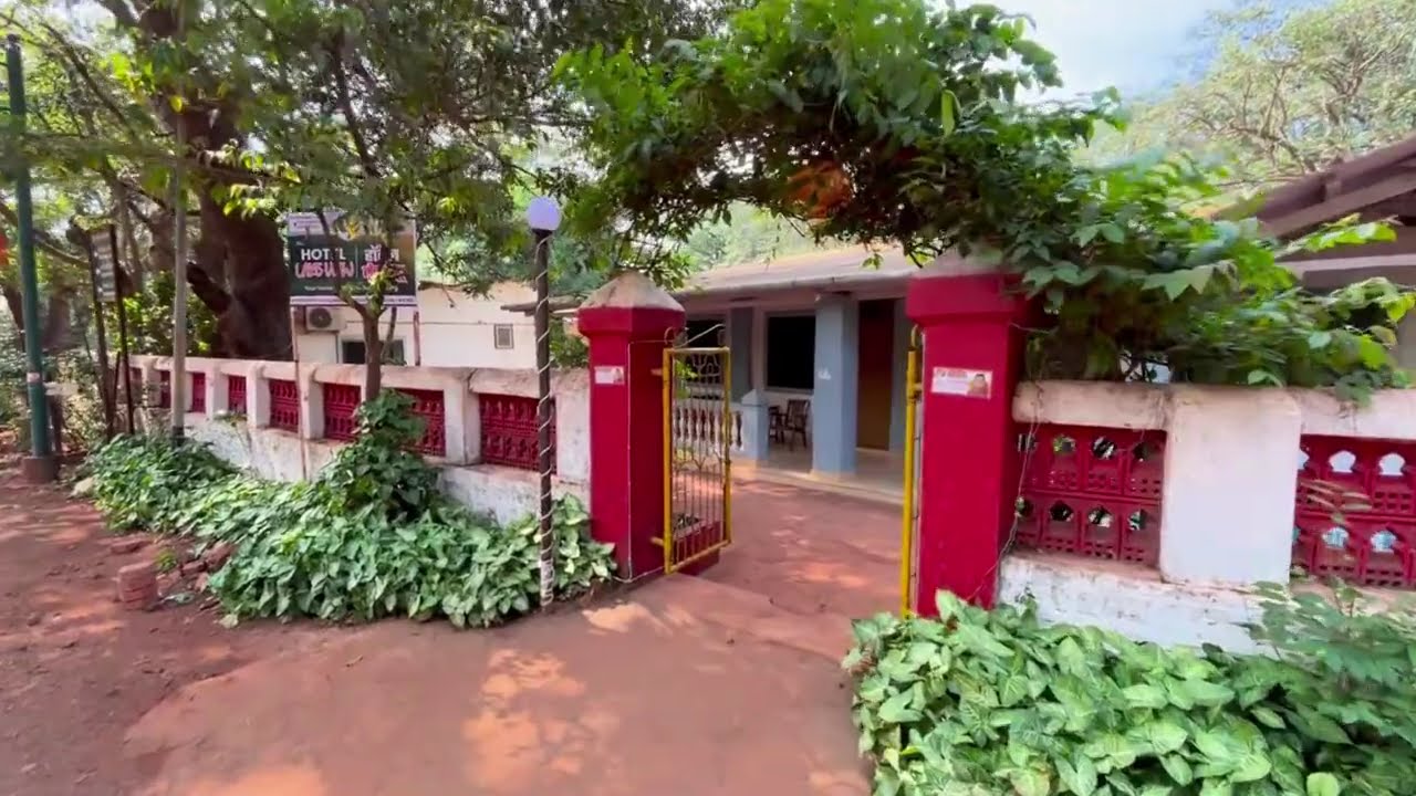 Hotel Lake View, Ac and Non Ac Budget Cottage Rooms #travel #matheran #rooms