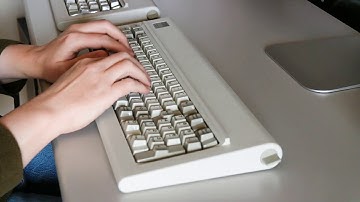 IBM Model F "XT" (unmodified) - Typing demo