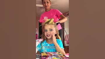 Baby girl teaches me how to do the barbie makeup 😍💕 #girls #makeup #makeuptutorial #shorts