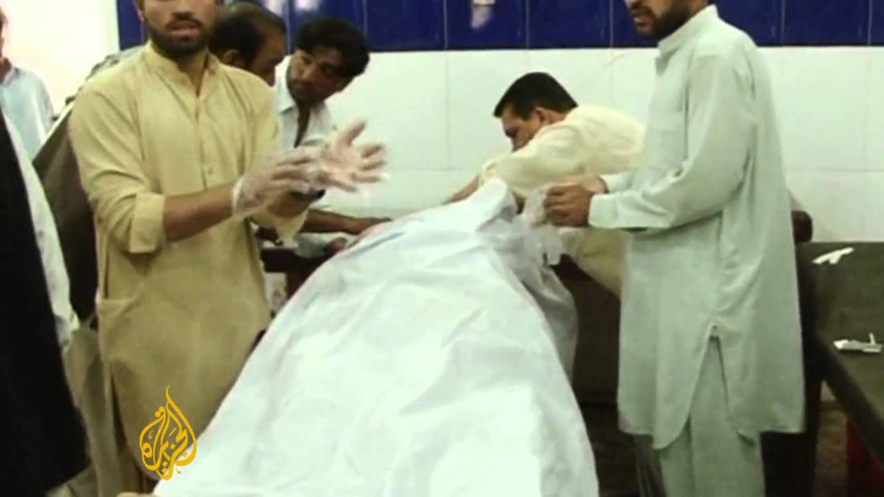 مقتل شرطي باكستاني في تفجير جنازة