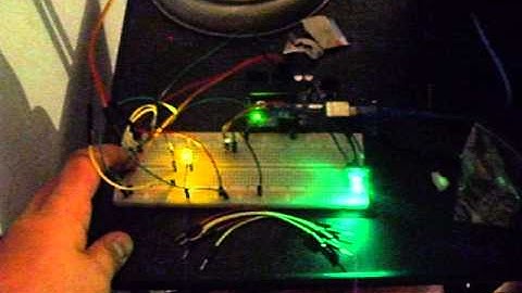 Arduino controlando luz (controle remoto IR)