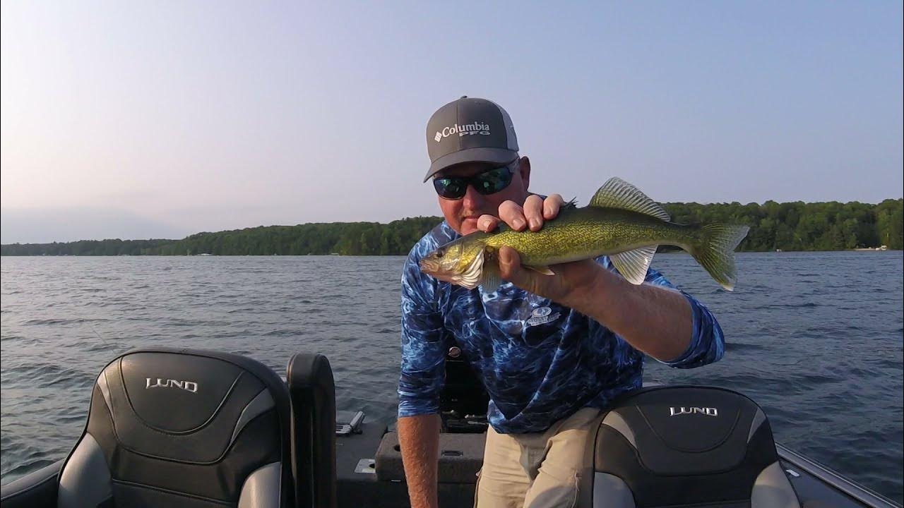 Drop shot techniques for fishing walleyes on inland lakes in Michigan