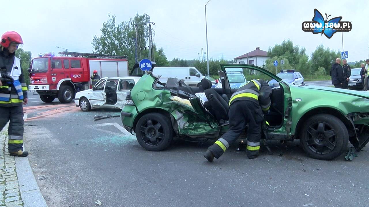 Wypadek na DWR w Jaworznie. Poszkodowanego zabrał