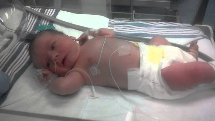 Newborn Clifford Manning Elam 2012 05 18 13 44 52 45