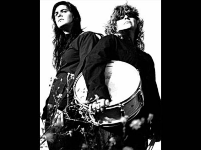The Pack A.D. - Everyone Looks Like Everyone