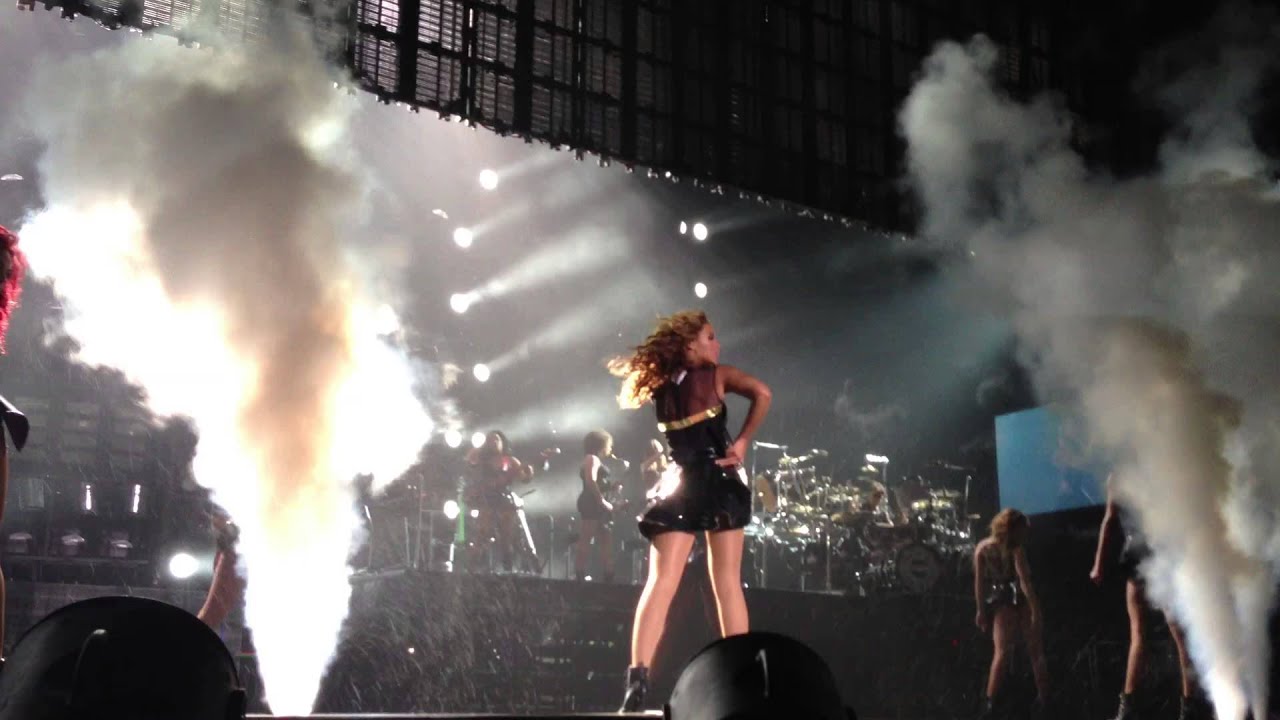 Beyonce Mrs. Carter world tour Ziggo Dome Amsterdam - Crazy in Love & Single ladies