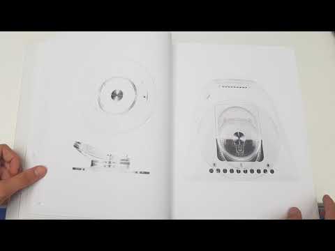 Книга Apple за 300$ - листаю без слов