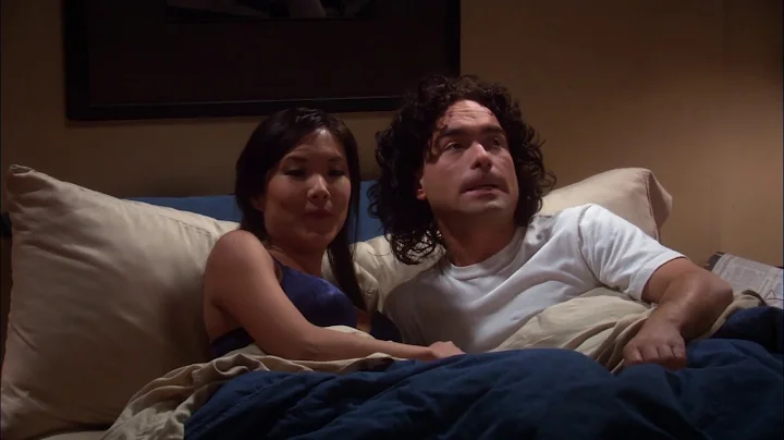 3x22 Leonard kisses Joyce Kim