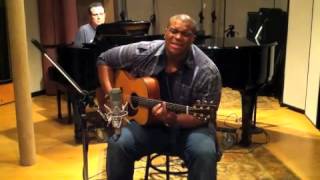 Michael Lynche - R&B Acoustic Sessions - Speechless chords