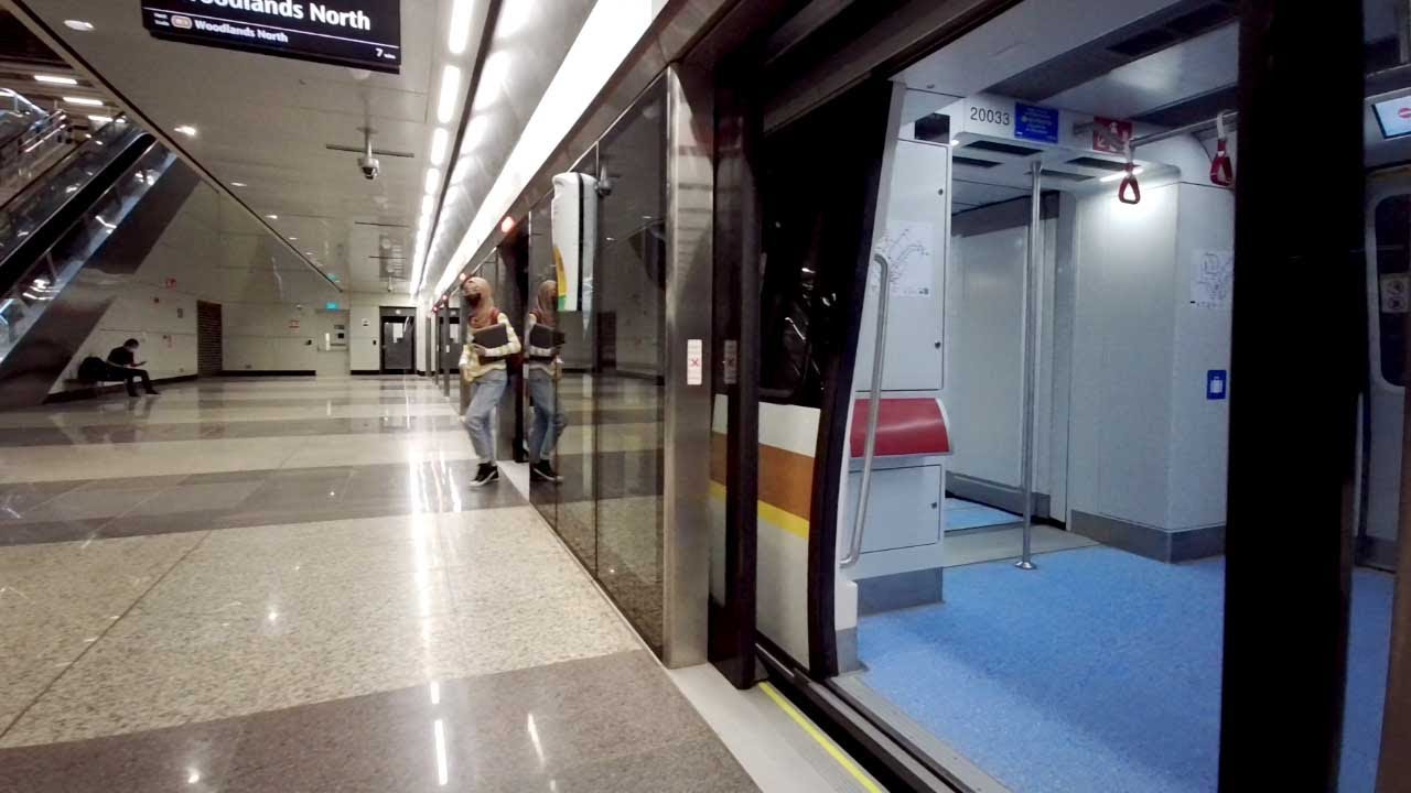 Singapore MRT ride from Woodlands to Woodlands North train station