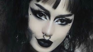 Makeup Tutorial on Traditional Goth Makeup!