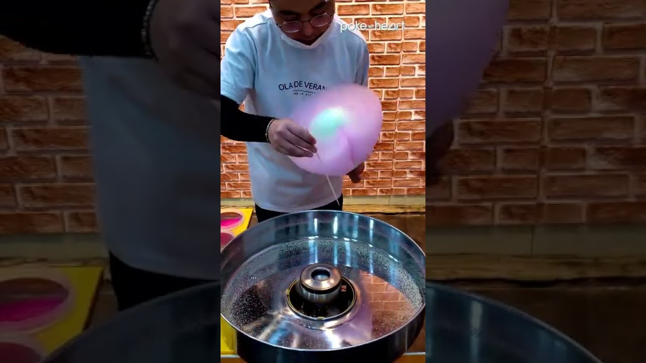 Confectioner Makes Beautiful Flower Using Candy Floss | Shorts