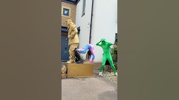 I Can’t BELIEVE This HAPPENED! I Tried To HELP Levitating GoldMan STATUE! 😱@silvermanstatueofficial