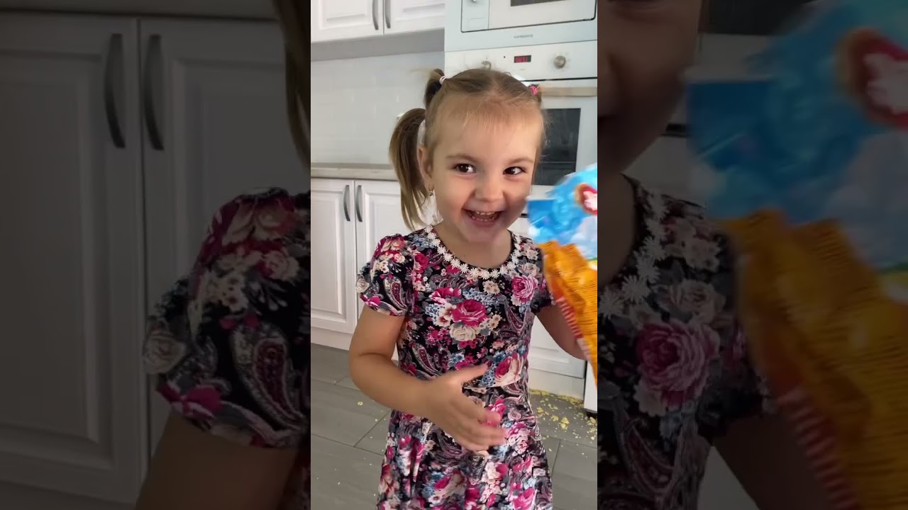 Help me get behind the golden button🙏🏻 tiktok #potapova_blog #filaretiki