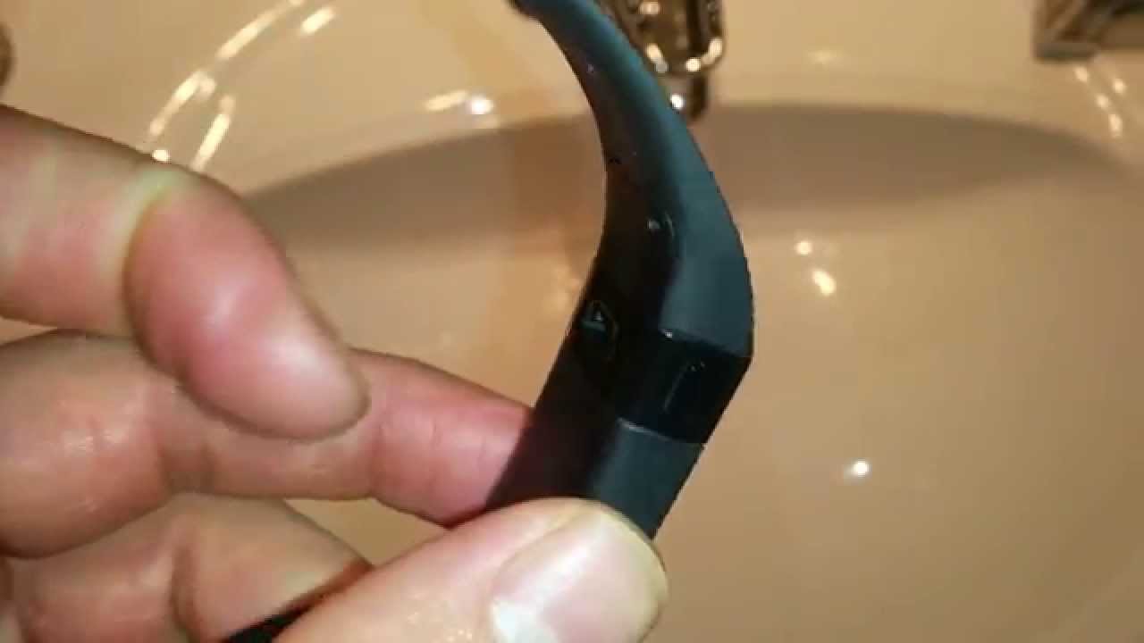 fitbit water resistant