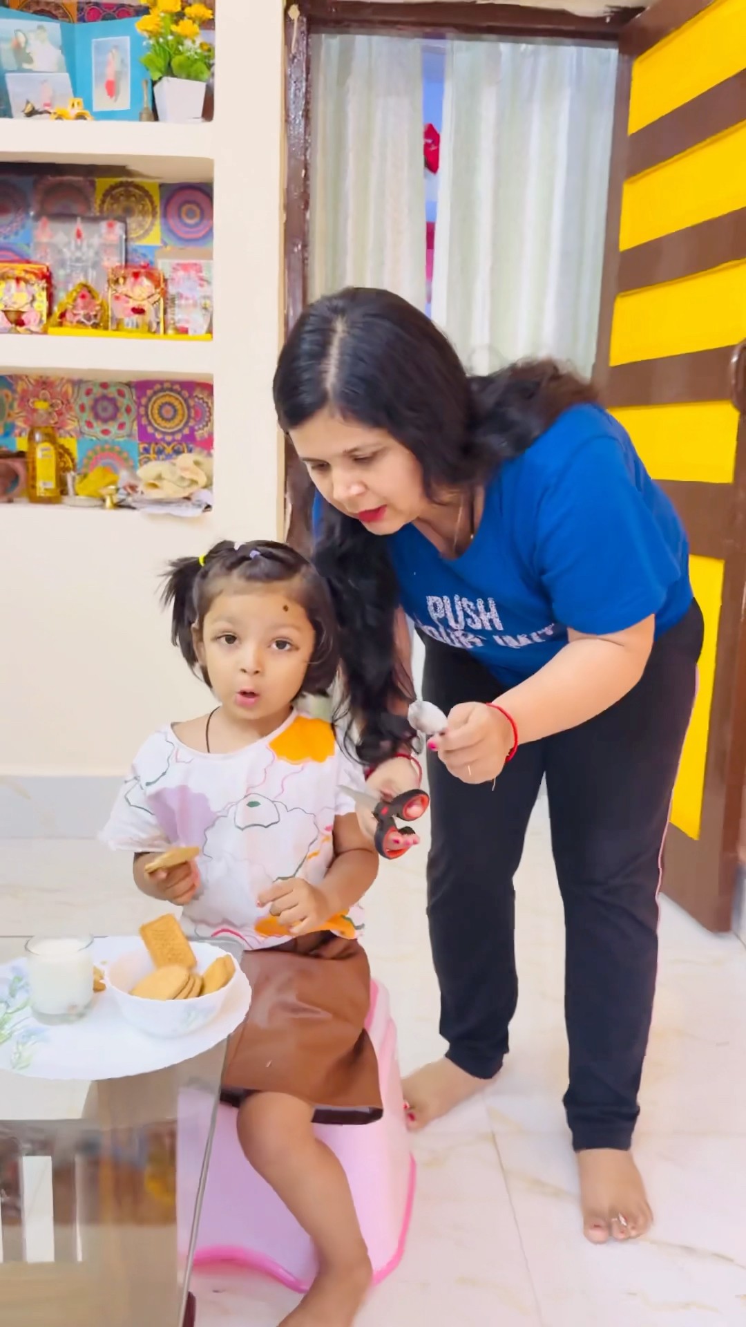 Tooktook beti ka pet kaise bharegi Maa?