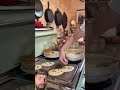 ESTÁ COCINA ES INCREÍBLE Y MIRA LO QUE COCINA #shorts