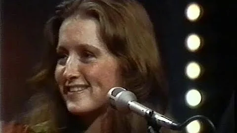 Bonnie Raitt  "Soundstage" PBS TV - Dec  17th, 1974