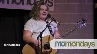 Tori Clemens / momondays Waterloo 20200224