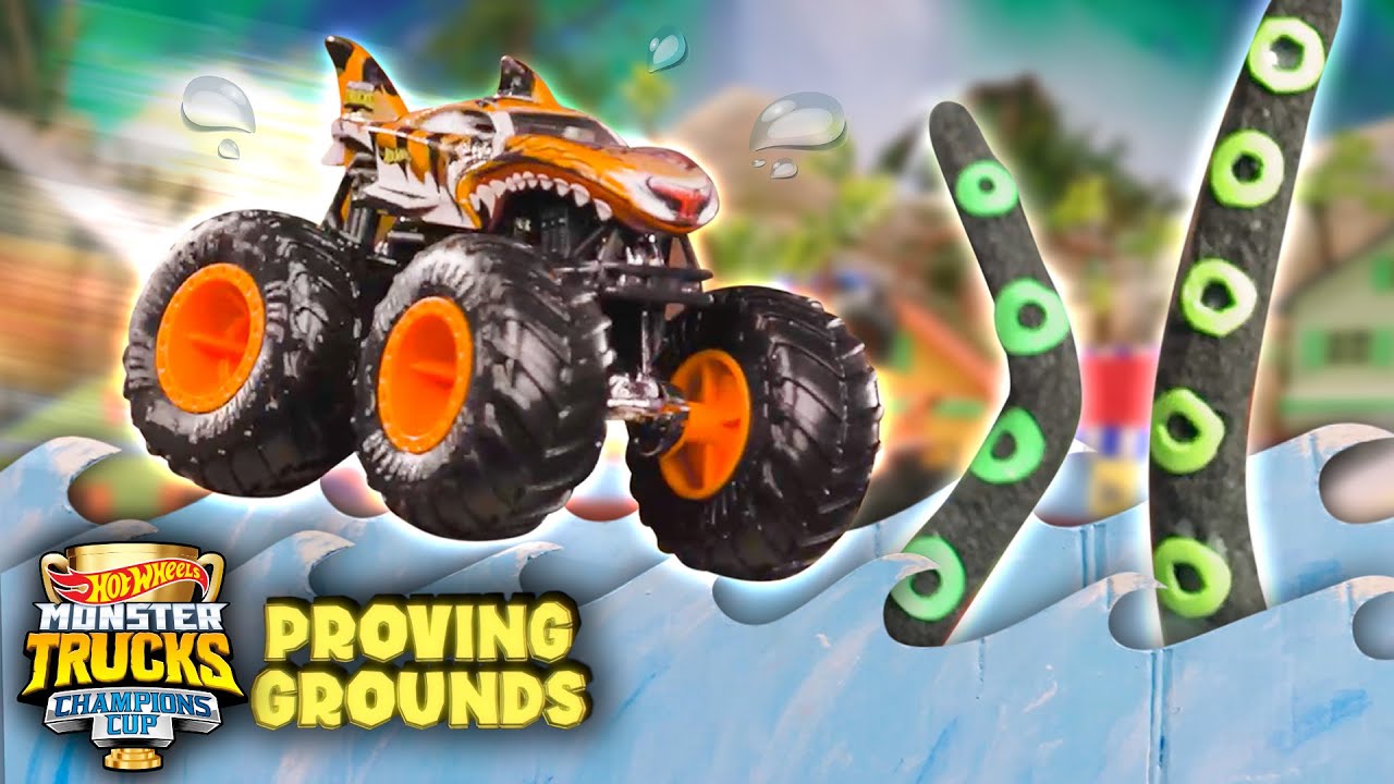 Beachside Battle on the CRUSHIN’ COASTLINE 🌊 | Proving Grounds | Hot Wheels