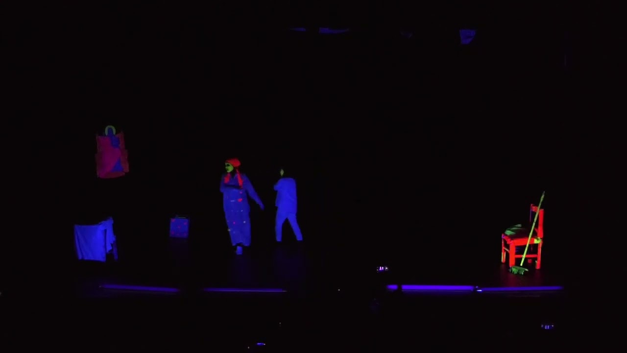 مسرح الاسود عرض احنا لسه لحفل وزه شيطان