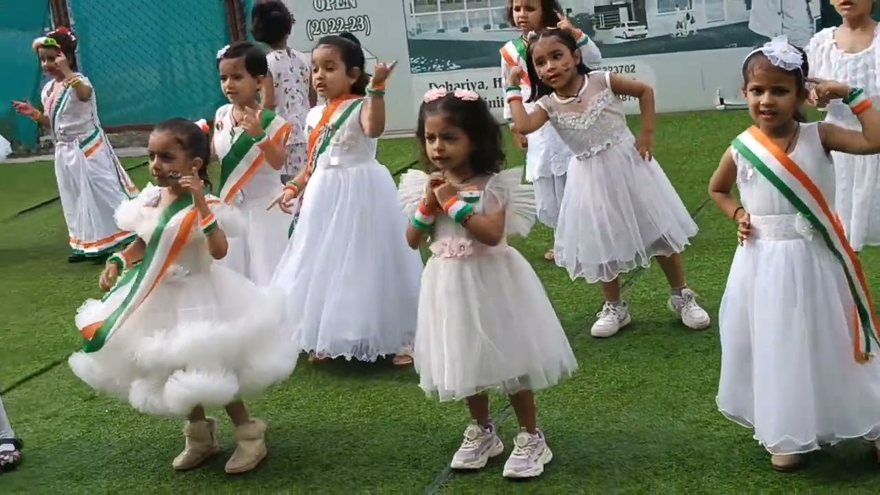 INDEPENDENCE DAY CELEBRATION( LKG CLASS)