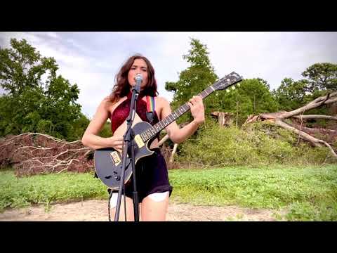 Isabella VanKesteren - “Roll Like Thunder” (~live~ from the middle of nowhere)