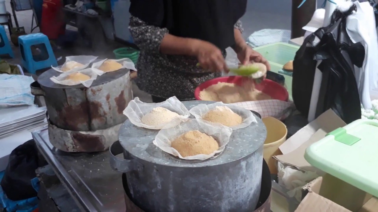 CARA PEMBUATAN KUE PUTU CANGKIR KHAS MAKASSAR 