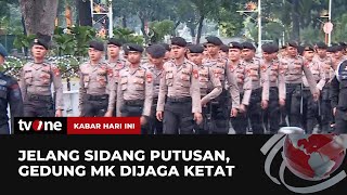 Pendukung Prabowo-Gibran Kirim Karangan Bunga ke MK | Kabar Hari Ini tvOne