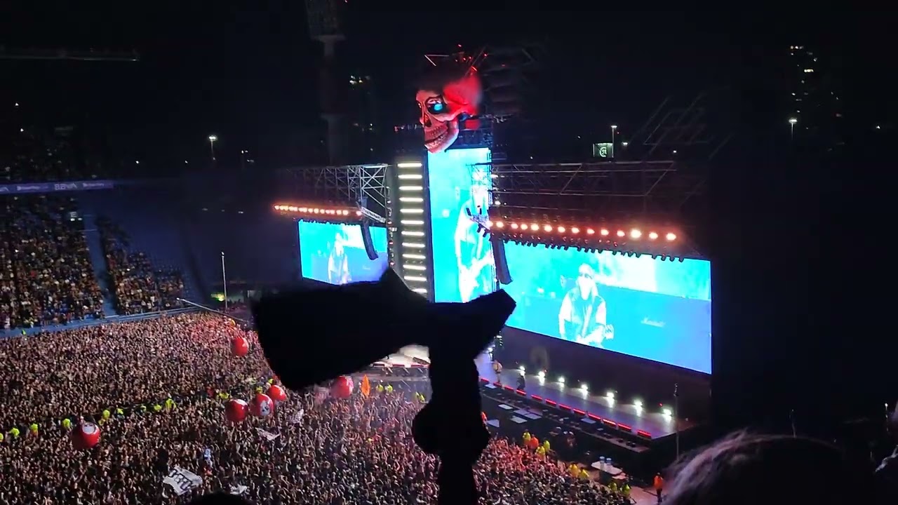 Airbag - Primavera 2001 + Colombiana (En Vivo) en Velez Stadium 22.12.24