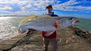 TEXAS Jetty Fishing FOR GIANTS