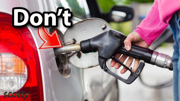 Here's Why You Should Stop Fueling Up When Pump Clicks Off