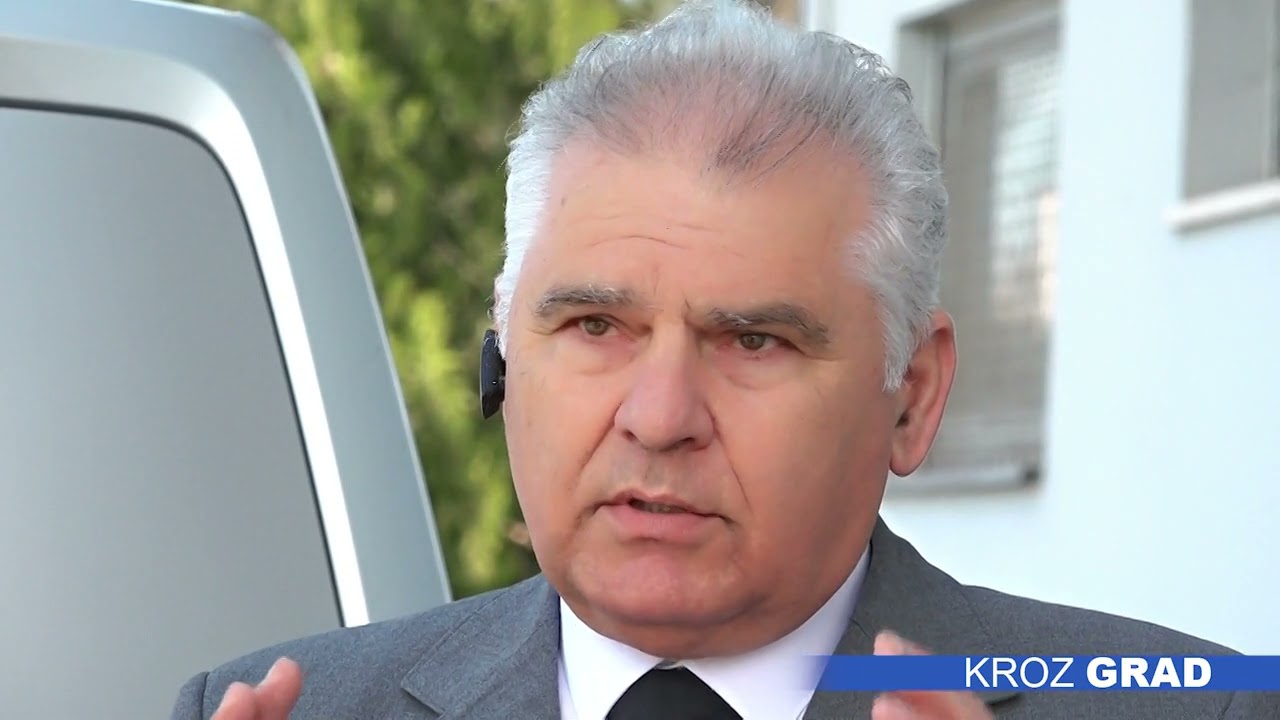 Pogrebnik Šandor kaže da je izabrao najlepši posao