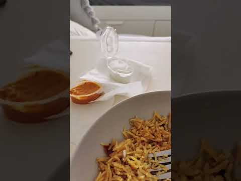 Eating with sea
