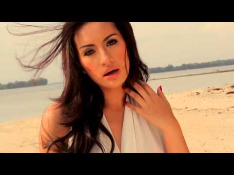 Shinta Bachir | Aku Galau (Music Clip)