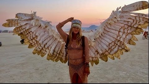 4 Minutes Inside the Madness at Burning Man