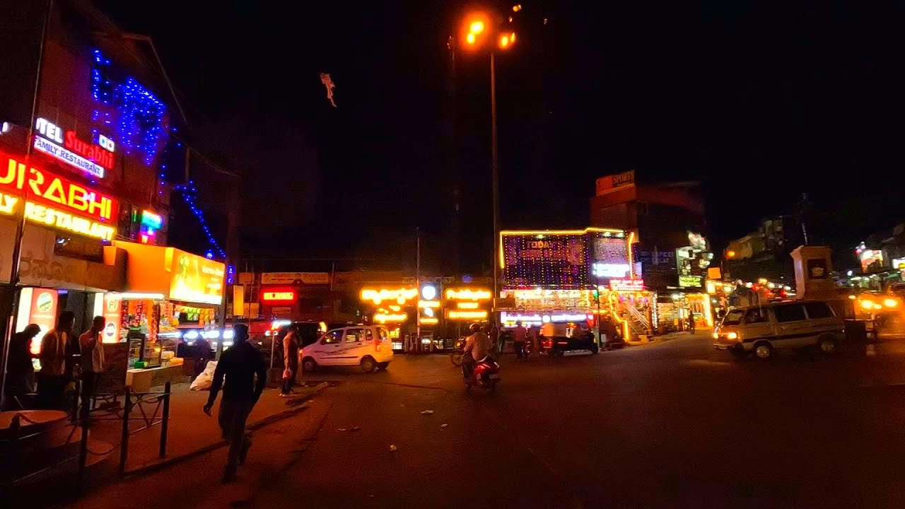 Moonlit streets of Madikeri, Coorg's nightscapes : A virtual street walking tour, Market and Streets