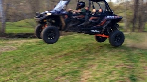 2014 Polaris RZR 4 XP 1000 jumping full suspension settings test