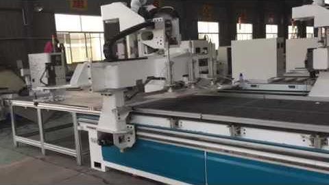 Auto loading and unloadng cnc router with ATC spindle  for furniture