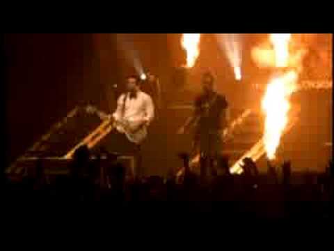 Avenged Sevenfold - Almost Easy Live In The LBC