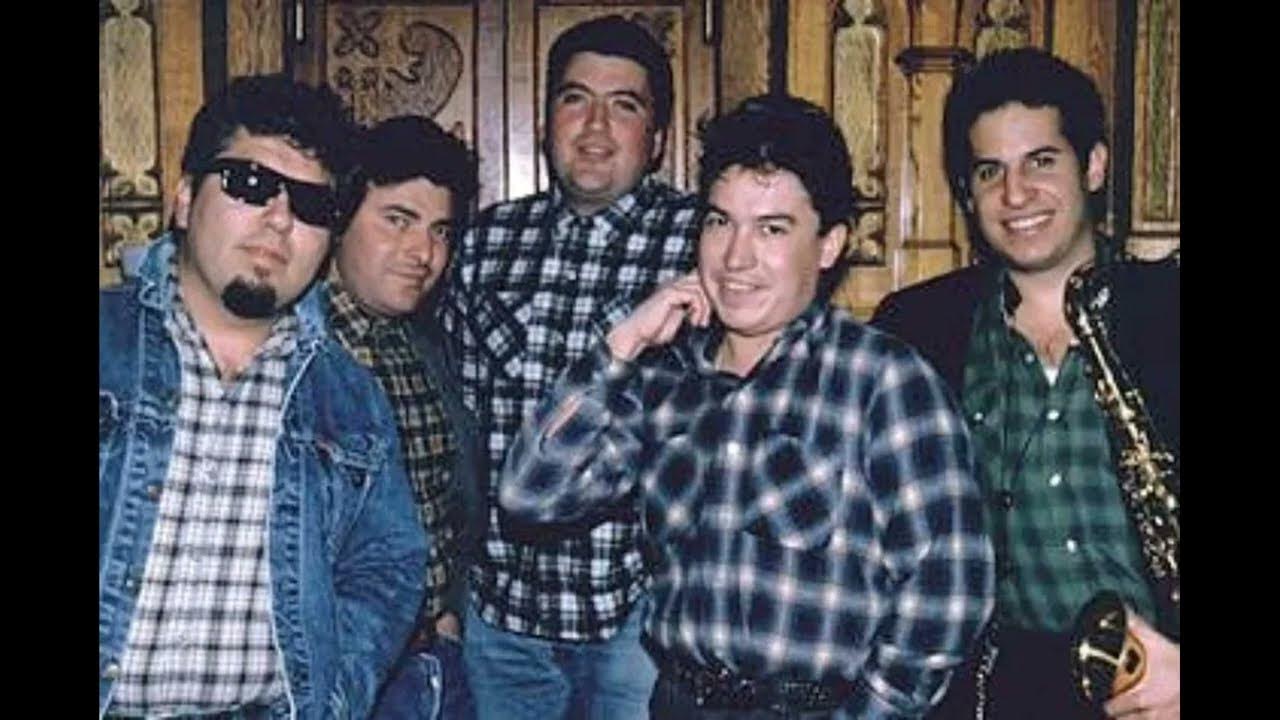 Los lobos la bamba. Лос Лобос. Банда Лобос. Los Lobos фото. Los Lobos - la Bamba фото.