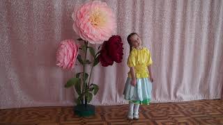 картинка: Загинайко Юля  5років ''Я до мами підійду''