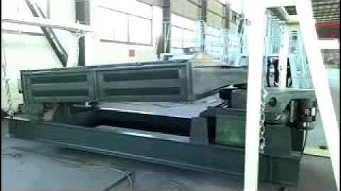 M&Y gyratory shaker screen testing running in workshop