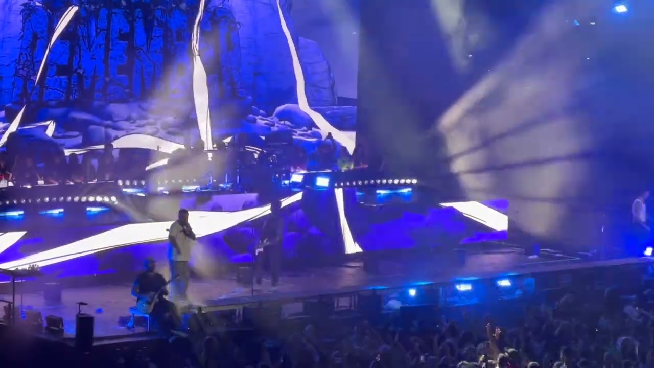 A Day To Remember - All Signs Point to Lauderdale - Live In Pittsburgh