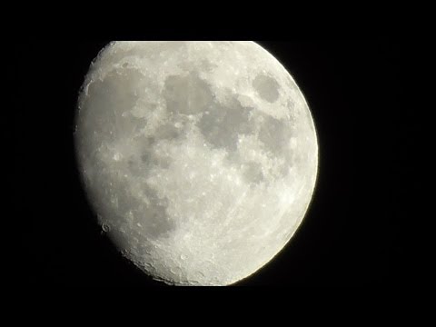 Panasonic HC-V210 Moon