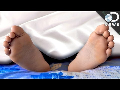 Why Do I Sleep Better With My Feet Uncovered?