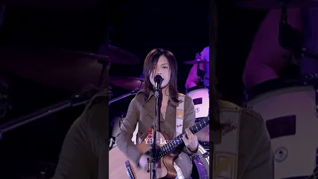 YUI - CHE.R.RY (Live 2007) #2 - YouTube