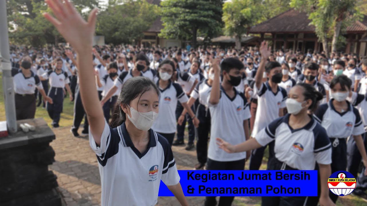 Kegiatan Jumat Bersih & Menanam Pohon SMKN 1 Kuta Selatan